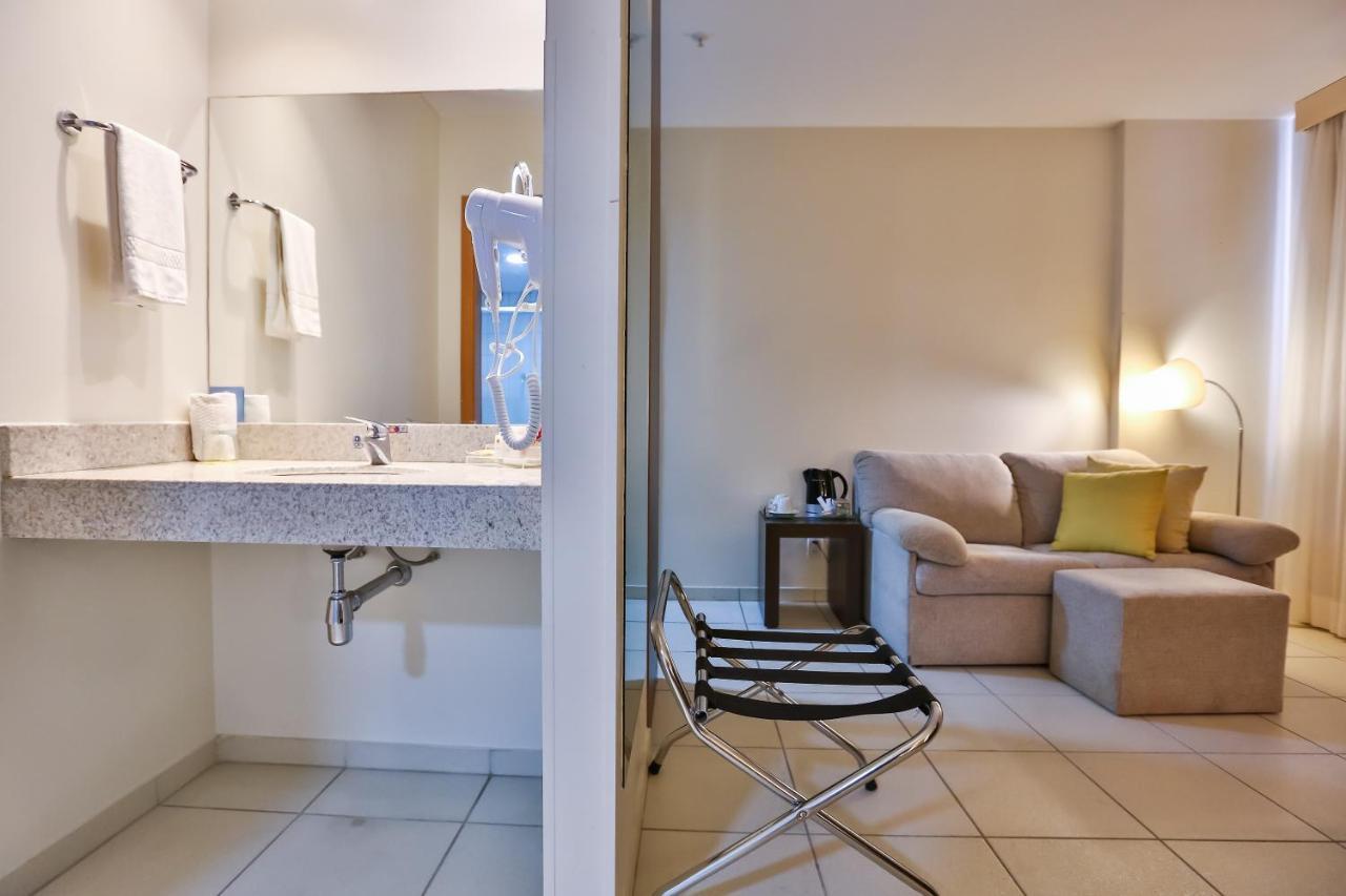 Comfort Hotel Goiania Exterior photo